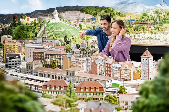 Smilestones Miniature World